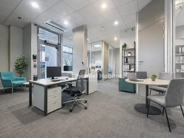 ROMBAS - Local commercial de 124,94 m² sur 2 niveaux