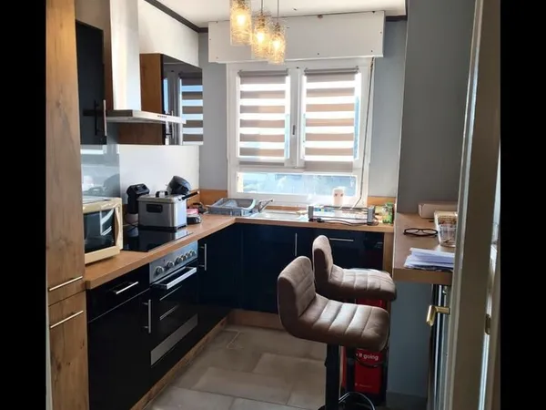 Appartement F2 Rénové avec Balcon et Cave