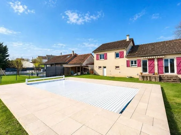 Maison 7 pièces 142 m²