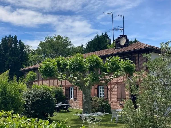 Immeuble 12 pièces 272 m²