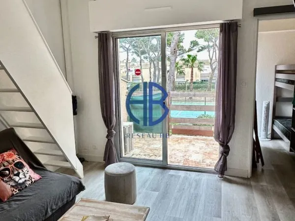 Studio cabine et mezzanine aux portes du Village Naturiste