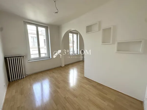 APPARTEMENT 121.34 M2 - 4 CHAMBRES - CAVE - NANCY