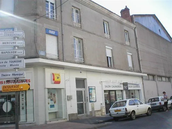 Studio lumineux à louer ?-Emplacement privilégié