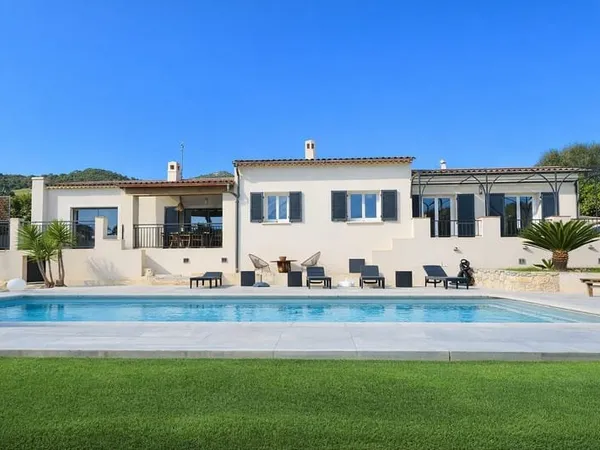Maison Vente Tourrette-Levens 5p 160m² 860000€