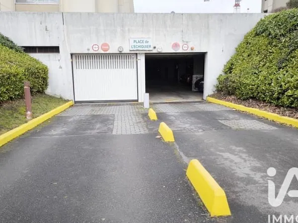 Stationnement Vente Villiers-le-Bel   9000€