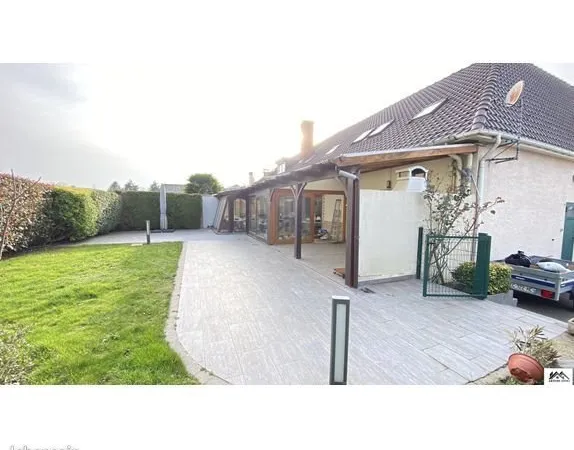 Maison 7 pièces 179 m²
