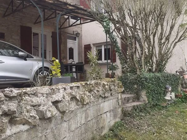 Maison en pierres apparentes
