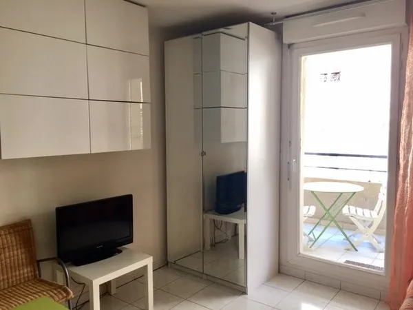 STUDIO Meublé - PREFECTURE - 13006 MARSEILLE