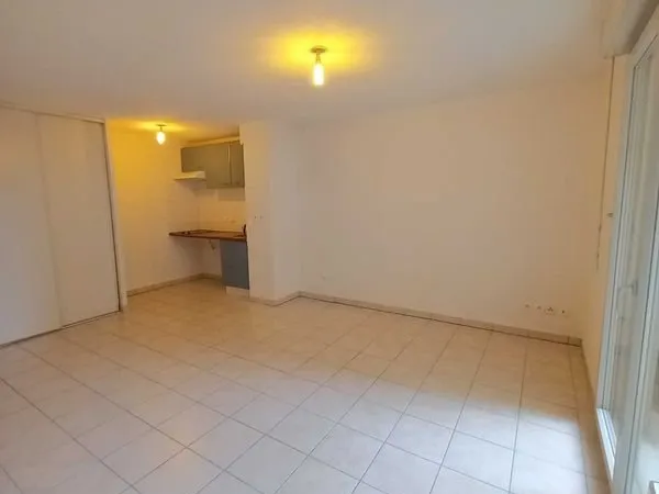 Appartement T2 - 40 m² CENTRE VILLE ROANNE