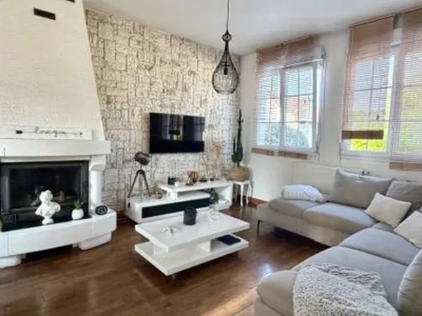 Maison 5 pièces 85 m²