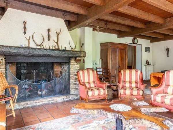 Maison 8 pièces 165 m²