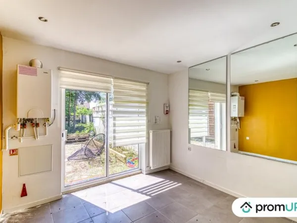 Immeuble mixte de 200 m2 à HÉNIN-BEAUMONT