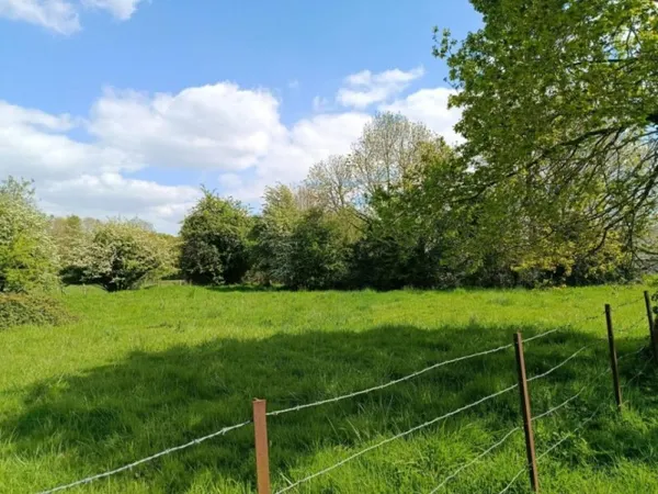 Terrain 930 m²