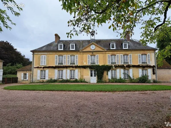 Maison 8 pièces 420 m²