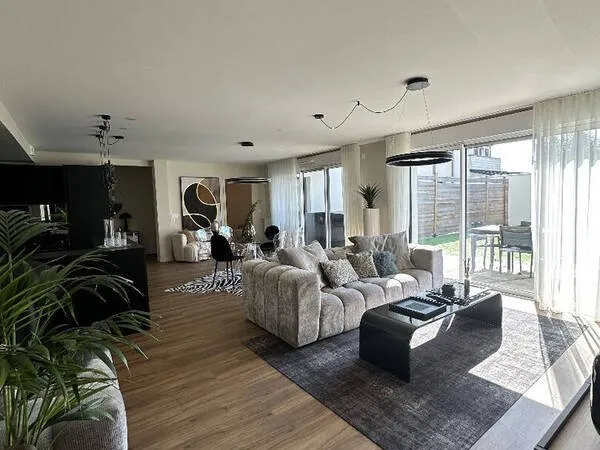 Vannes Ouest Appartement 4 pièces neuf avec jardin 100m² - Meublé haut de gamme