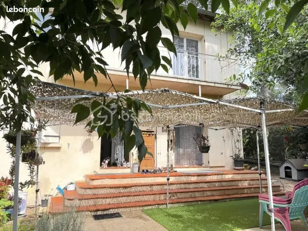 Immeuble 190 m²