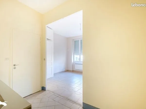Studio 1 pièce 22 m²