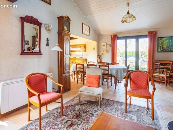 Maison 7 pièces 146 m²