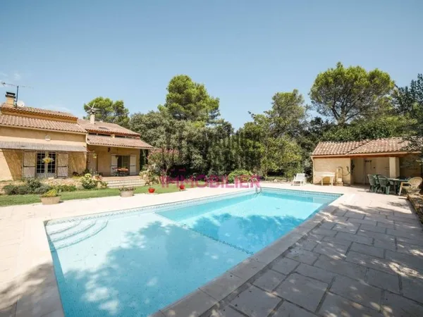 Maison de luxe 13 pièces 170 m²