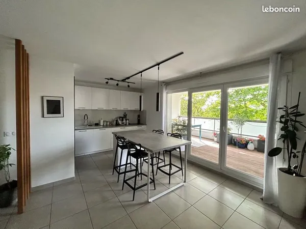 Appartement T4 87m² avec Terrasse et Garage