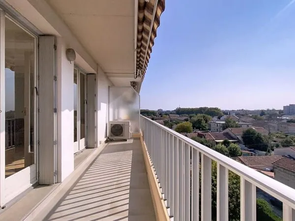 Appartement 4 pièces 77 m²