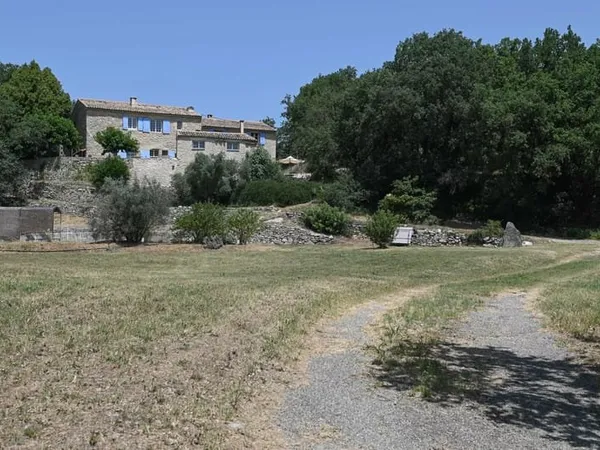 MAS AVEC VUE PROCHE VILLAGE