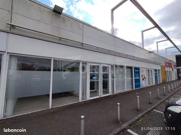 Local 421 m² COSNE COURS SUR LOIRE