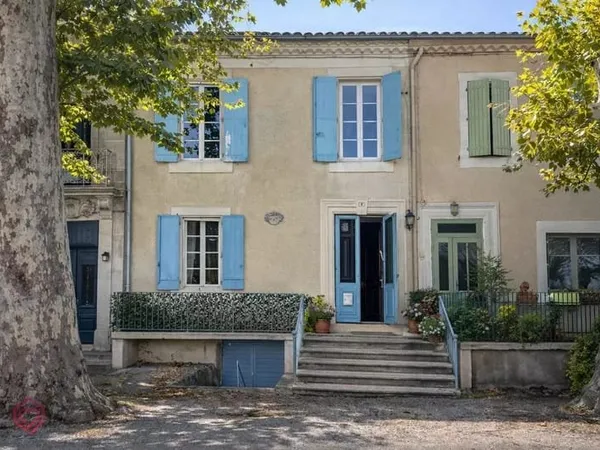 Maison de village rénovée avec vue sur le canal