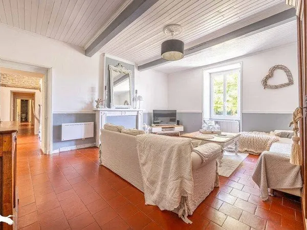 Maison 6 pièces 166 m²