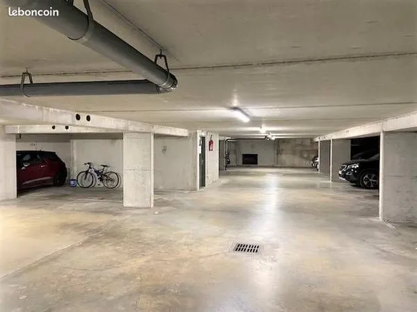 Parking Brunoy