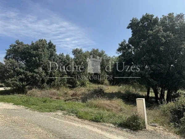 Terrain à bâtir Vente Uzès  834m² 125000€