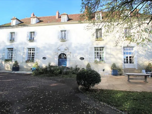 À VENDRE - Propriété XVIIe sur parc de 2.9 hectares tennis et piscine-