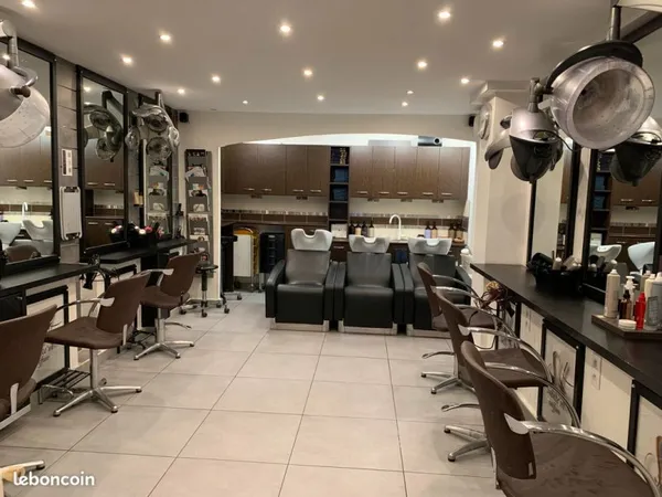 Salon de coiffure (fond commerce)