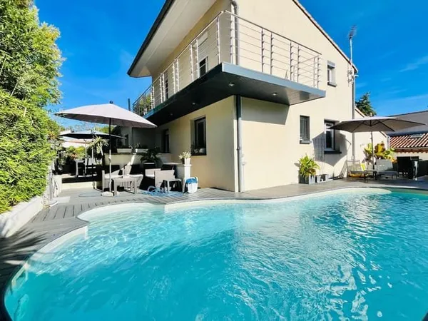 Maison 6 pièces 200 m²