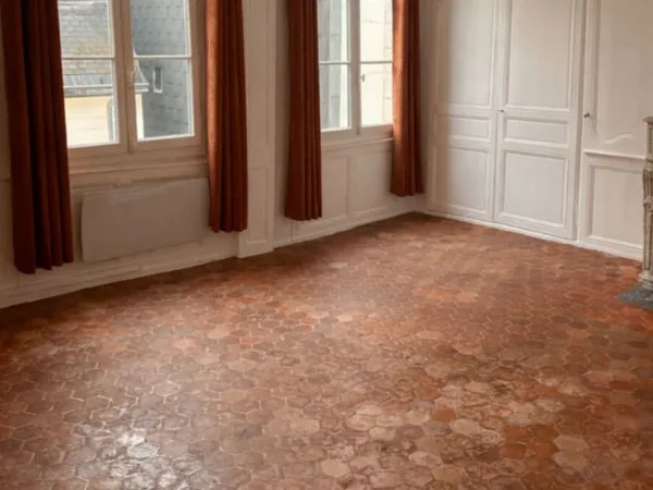 Rouen hypercentre ? T1 avec espace bureau et charme de l'ancien