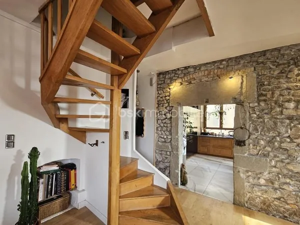 Triplex atypique au Jardin de Ville