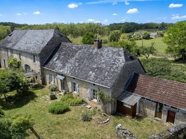 Maison 8 pièces 226 m²