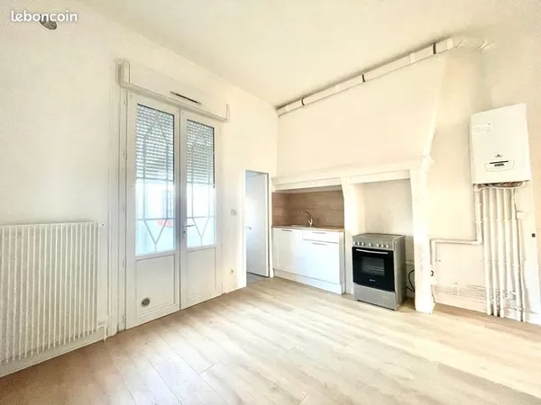 Studio 1 pièce 35 m²