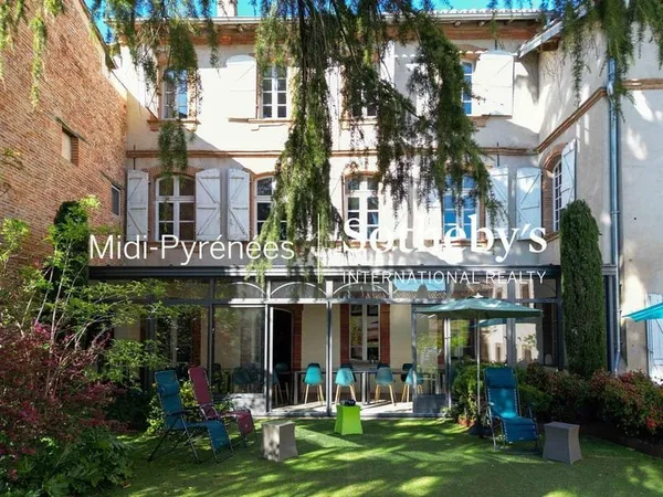 Grande maison de famille au coeur du centre ville de Lavaur