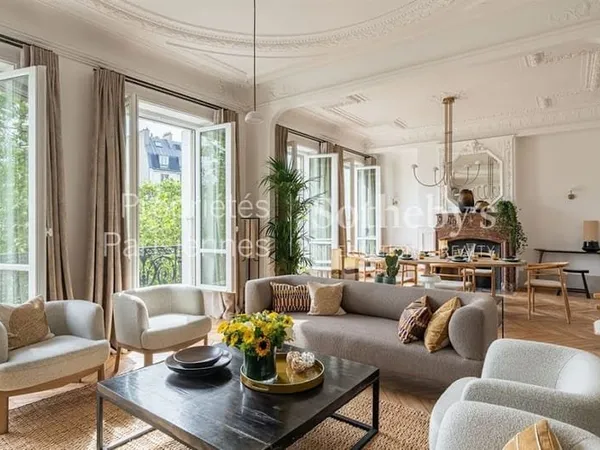 Appartement 5 pièces 150 m²