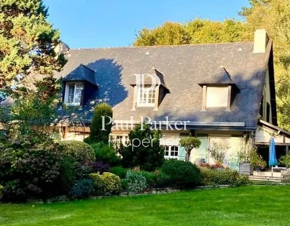 Maison de luxe 8 pièces 228 m²