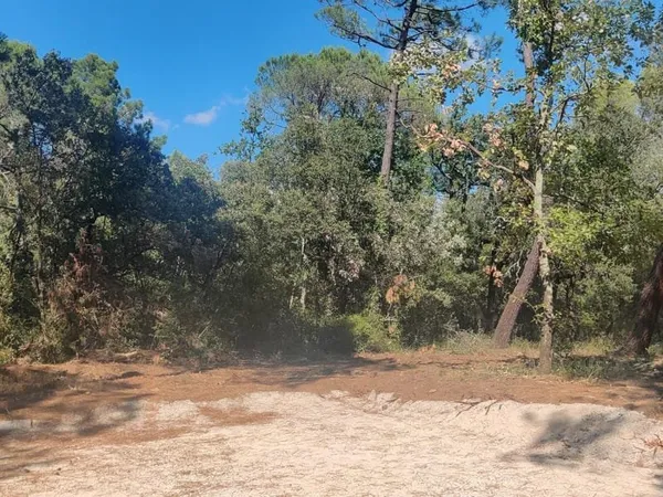 A VENDRE terrain viabilisé de 344 m² sur Suze-La Rousse