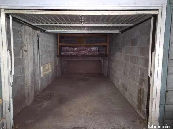 Garage/box