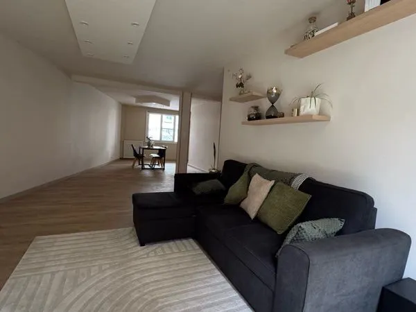 Appartement T3 de 100 m² avec terrasse - Millau