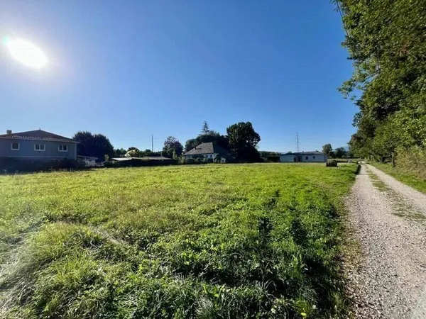 Terrain constructible 486 m²