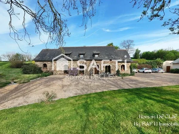Magnifique maison type Longère de 192m², 5 chambres, dépendances et terrain de 21400m²