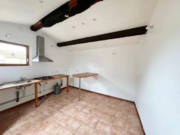 Bien immobilier de rendement Vente Pézenas  100m² 192000€