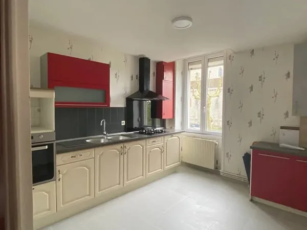 APPARTEMENT F2 1ER ETAGE