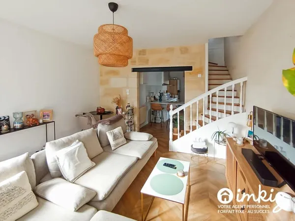 Charmante maison 3 pièces en pierre rénovée