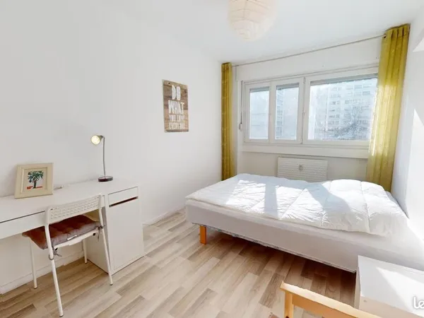 Chambre 4 pièces 64 m²